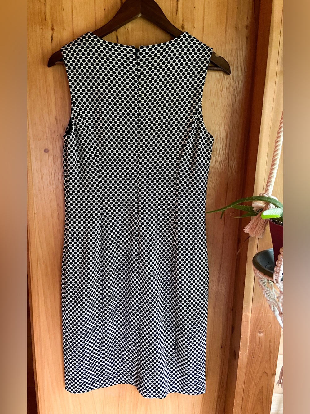 Calvin Klein Black & White Geometric Honeycomb Sheath Women’s Dress Size 8 EUC - Picture 13 of 17